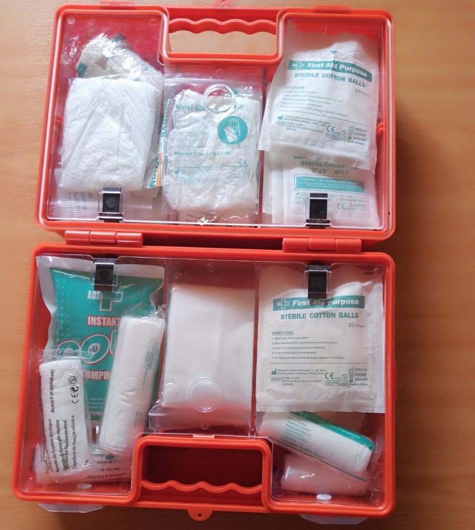 first-aid-kit-100-41